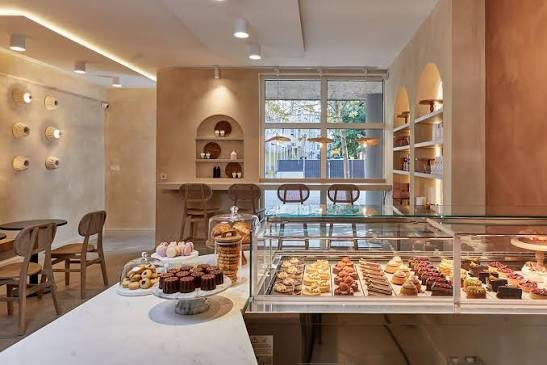 Modern Cake Shop & Bakery Interior Architecture